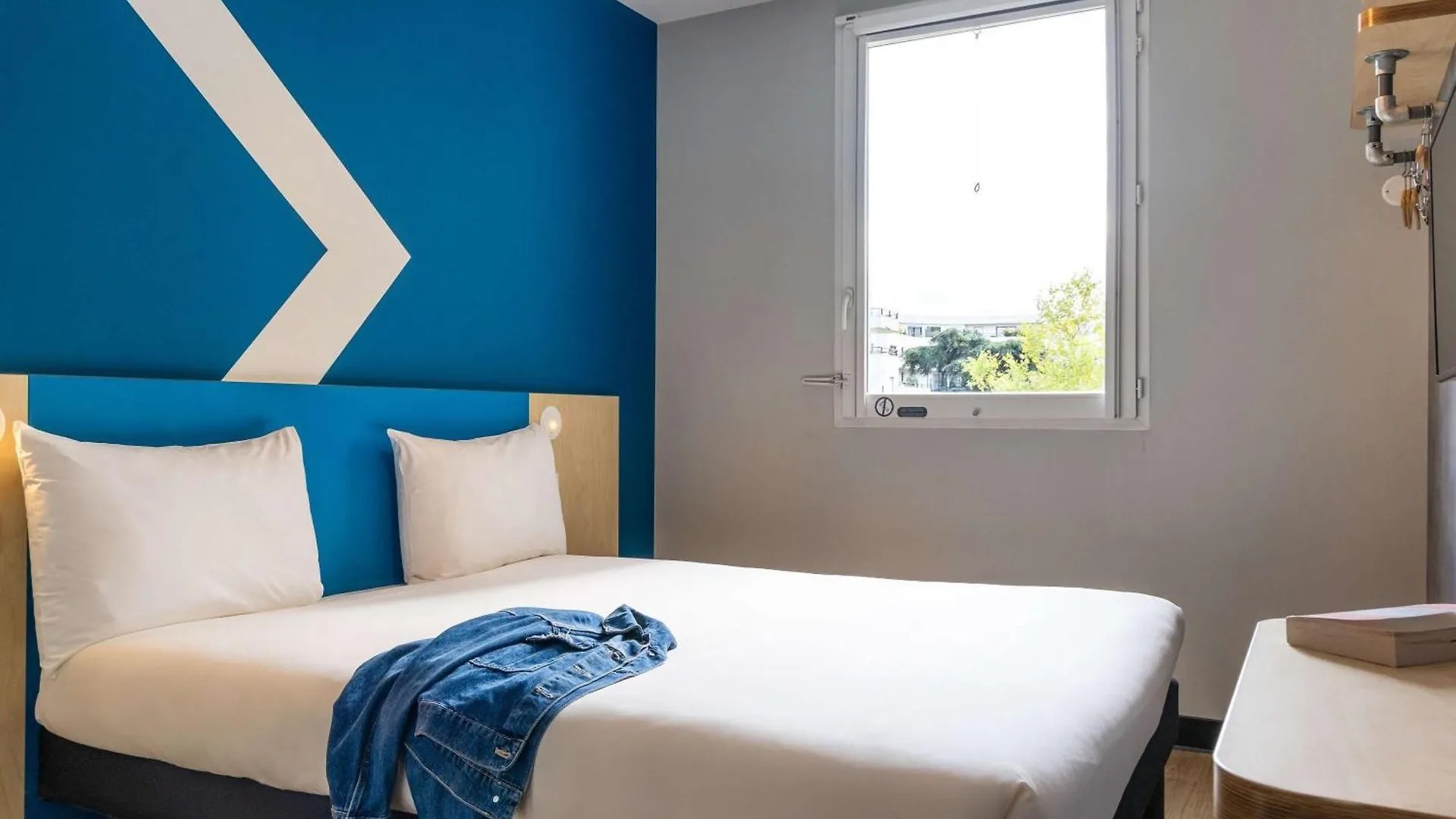 Hotel Ibis Budget Chatillon Paris Ouest 2*, Châtillon Francja