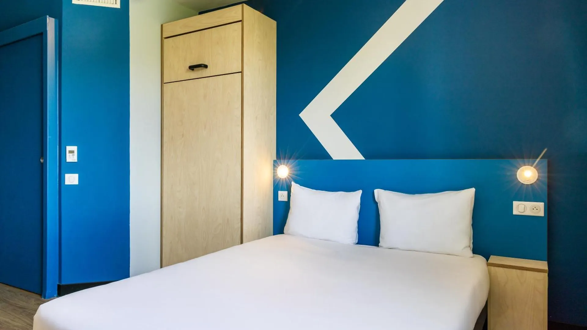 Hotel Ibis Budget Chatillon Paris Ouest 2*, Châtillon
